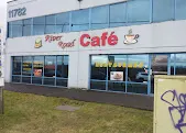 Foto de River Road Cafe